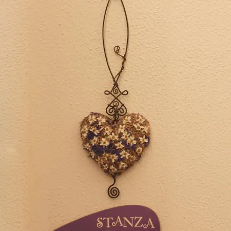 לינה וארוחת בוקר Casa Velardi 3*