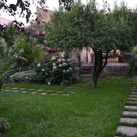 Casa Velardi לינה וארוחת בוקר ויאגרנדה